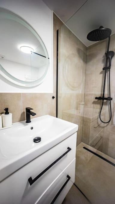 Stylish Apartment In 바르샤바 외부 사진